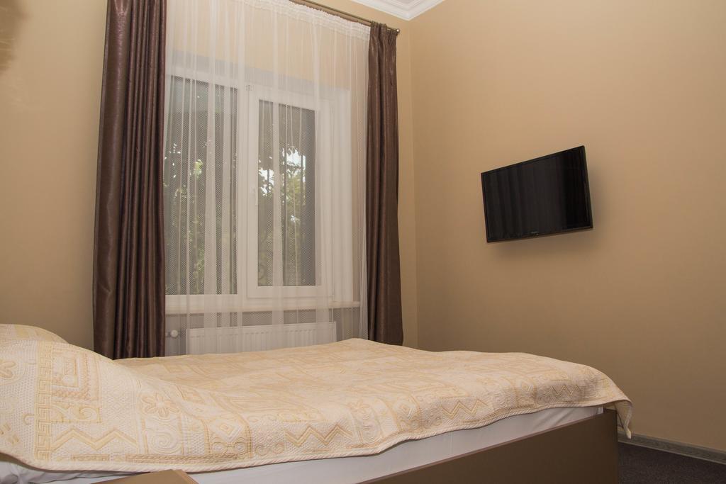 Yuzhniy Dvorik Aparthotel Οδησσός Εξωτερικό φωτογραφία