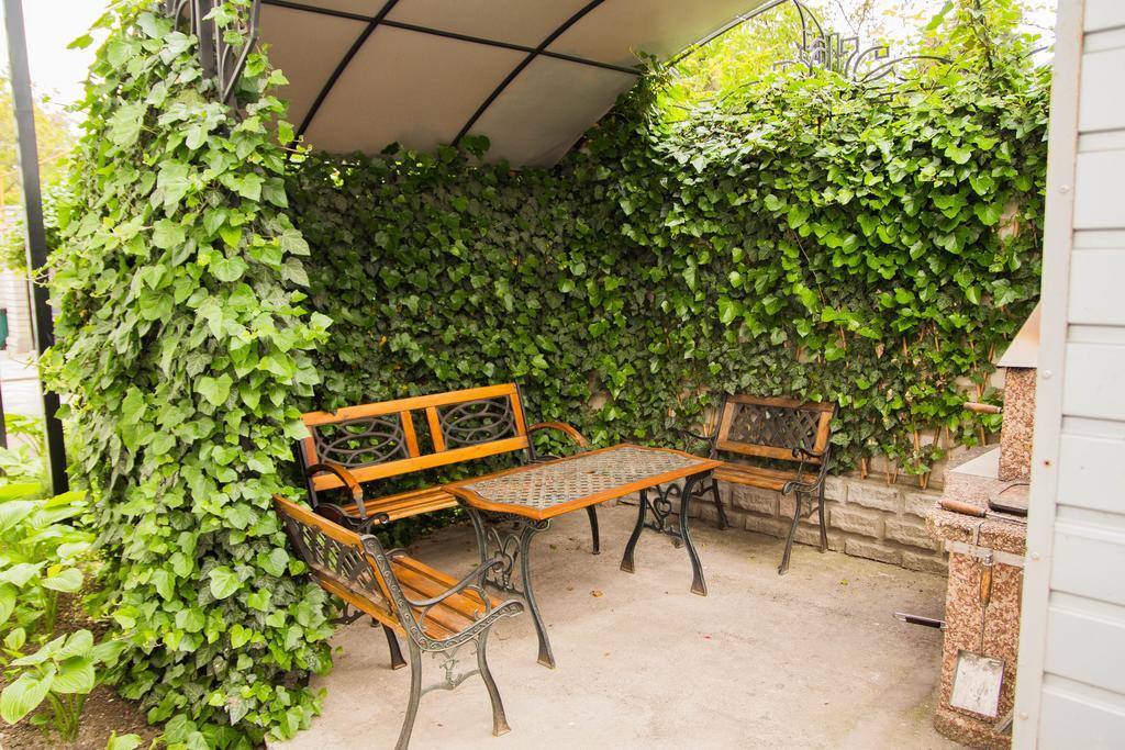 Yuzhniy Dvorik Aparthotel Οδησσός Εξωτερικό φωτογραφία