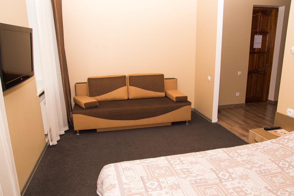 Yuzhniy Dvorik Aparthotel Οδησσός Εξωτερικό φωτογραφία