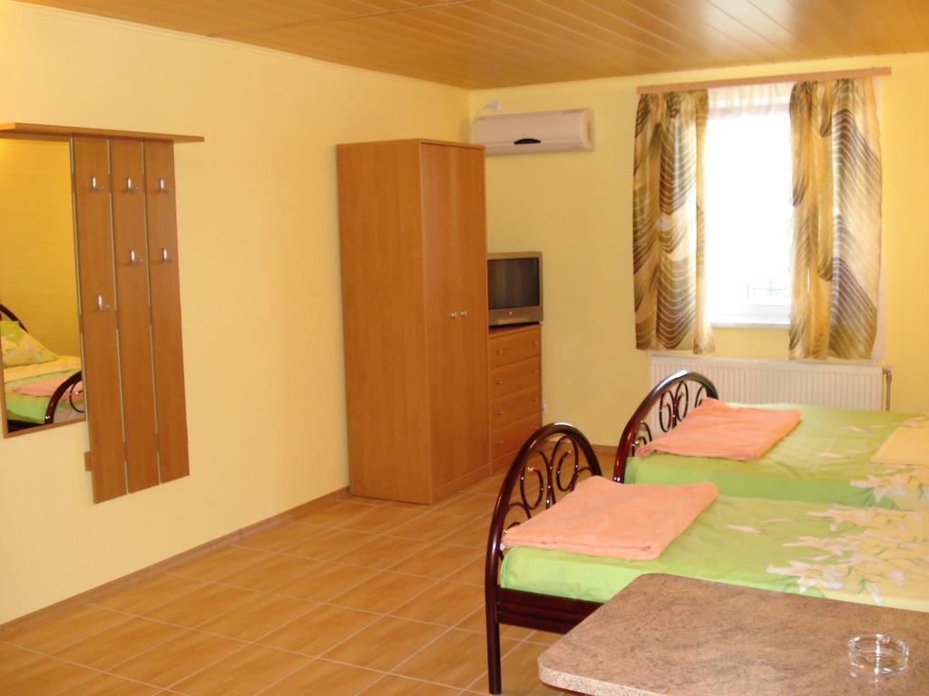 Yuzhniy Dvorik Aparthotel Οδησσός Εξωτερικό φωτογραφία